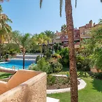 Family Exclusiv Townhouse Puerto Banus Apartman