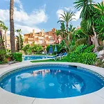 Family Exclusiv Townhouse Puerto Banus