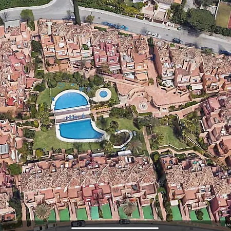 Family Exclusiv Townhouse Puerto Banus Apartment *