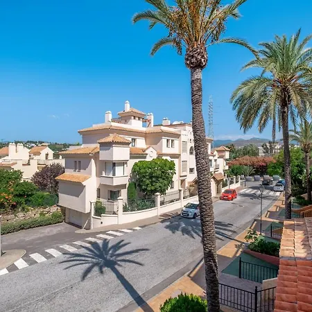 Family Exclusiv Townhouse Puerto Banus
