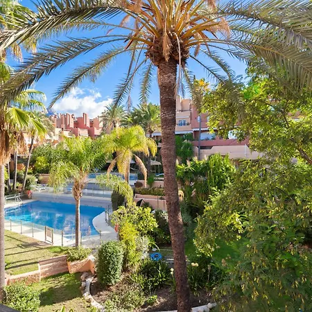 アパート Family Exclusiv Townhouse Puerto Banus マルベーリャ