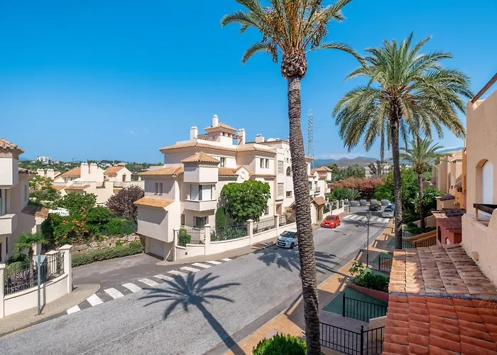 Family Exclusiv Townhouse Puerto Banus